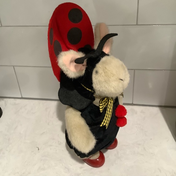 Hoppy Vanderhare A Taste of Honey Ladybug 🐞 Plush Bunny VTG - Picture 3 of 9